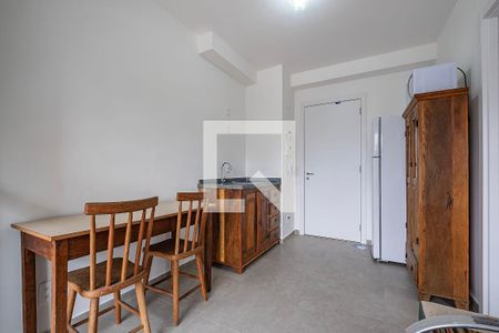 Sala/Cozinha de kitnet/studio para alugar com 1 quarto, 25m² em Pinheiros, São Paulo