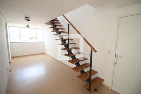 Sala de apartamento à venda com 2 quartos, 107m² em Inconfidentes, Contagem