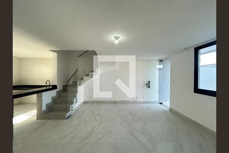 Casa para alugar com 3 quartos, 124m² em Planalto, Belo Horizonte
