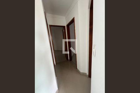 Corredor de casa de condomínio para alugar com 3 quartos, 100m² em Vila Gustavo, São Paulo