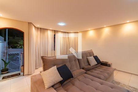 Sala  de casa à venda com 3 quartos, 240m² em Vila Lageado, Osasco
