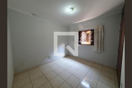 Casa à venda com 4 quartos, 239m² em Jardim Carlos Lourenço, Campinas