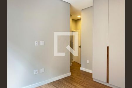 Casa de Condomínio à venda com 3 quartos, 212m² em Swiss Park, Campinas