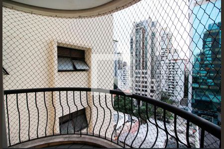 Varada da Suíte 2  de apartamento à venda com 3 quartos, 240m² em Moema, São Paulo
