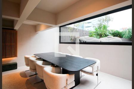 Sala de apartamento à venda com 3 quartos, 240m² em Moema, São Paulo
