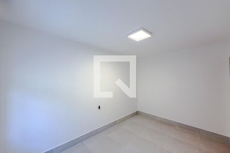 Sala/Quarto de casa de condomínio para alugar com 1 quarto, 35m² em Cambuci, São Paulo