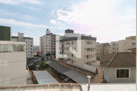 Apartamento para alugar com 2 quartos, 60m² em Manacás, Belo Horizonte