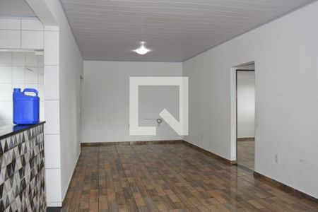 Sala de casa para alugar com 2 quartos, 120m² em Parque Industrial, Embu das Artes