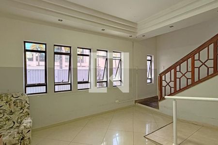Sala de casa para alugar com 5 quartos, 270m² em Ponta da Praia, Santos