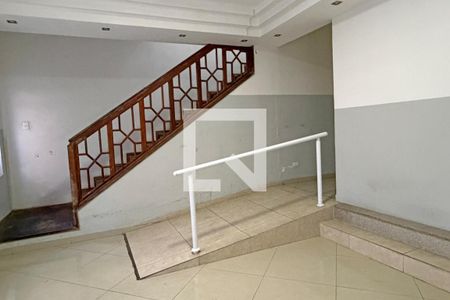 Sala de casa para alugar com 5 quartos, 270m² em Ponta da Praia, Santos
