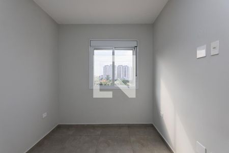 Quarto 2 de apartamento para alugar com 2 quartos, 40m² em Parque Monte Alegre, Taboão da Serra