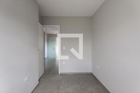 Quarto 1 de apartamento para alugar com 2 quartos, 40m² em Parque Monte Alegre, Taboão da Serra