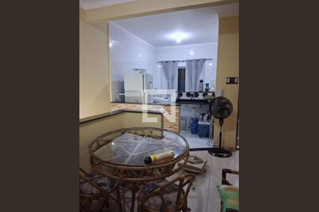Sala de casa de condomínio para alugar com 2 quartos, 52m² em Aviação, Praia Grande