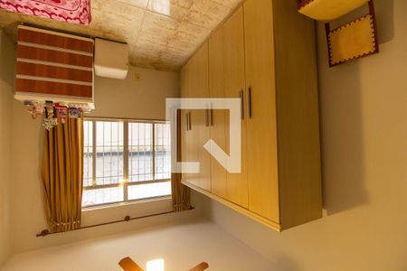 Casa à venda com 2 quartos, 125m² em Santa Barbara, Niterói