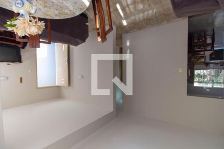 Casa à venda com 2 quartos, 125m² em Santa Barbara, Niterói