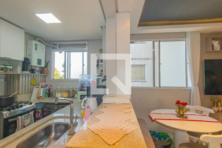 Sala/Cozinha de apartamento à venda com 2 quartos, 47m² em São José, Canoas