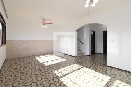 Sala de casa à venda com 4 quartos, 280m² em Partenon, Porto Alegre