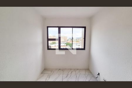 Sala de apartamento para alugar com 2 quartos, 40m² em Vaz Lobo, Rio de Janeiro