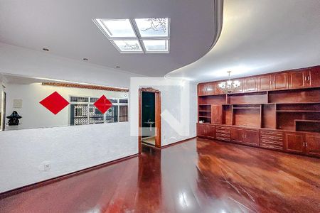 Sala de casa à venda com 4 quartos, 300m² em Chácara Santo Antônio (zona Leste), São Paulo