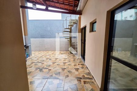 Área de Serviço de casa para alugar com 2 quartos, 133m² em Vila São Paulo, Praia Grande