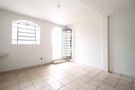 Sala de casa para alugar com 2 quartos, 68m² em Daniel Fonseca, Uberlândia