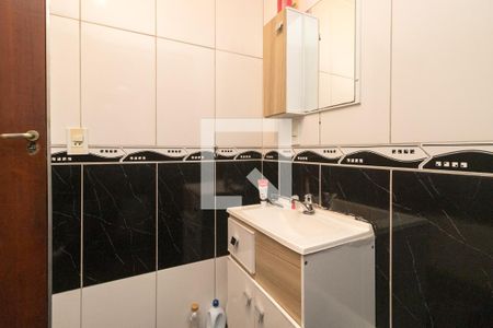 Banheiro de casa à venda com 4 quartos, 160m² em Vila California, São Paulo