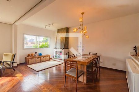 Casa à venda com 4 quartos, 240m² em Planalto Paulista, São Paulo