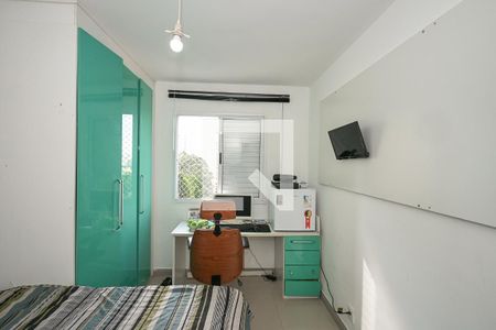 Quarto de apartamento à venda com 2 quartos, 63m² em Chácara Agrindus, Taboão da Serra