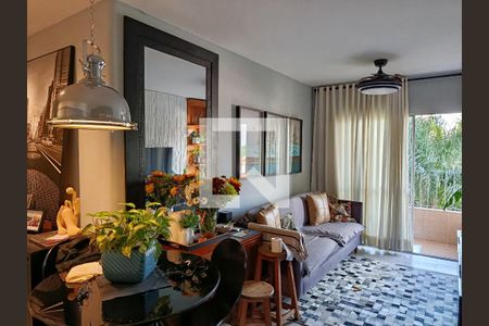 Sala de apartamento à venda com 2 quartos, 68m² em Vila Madalena, São Paulo
