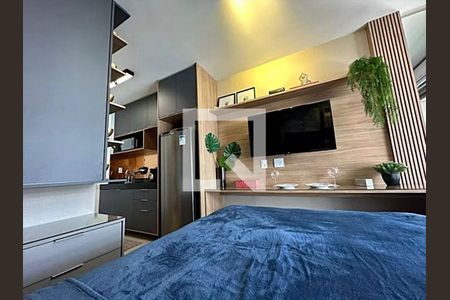 Sala / Quarto de kitnet/studio para alugar com 1 quarto, 30m² em Pompeia, São Paulo