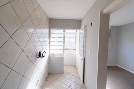 Cozinha e Área de Serviço de apartamento para alugar com 2 quartos, 56m² em Vila Nova, Porto Alegre