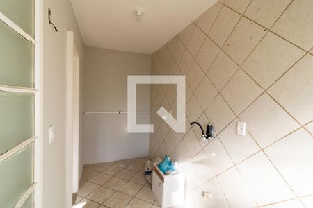 Cozinha e Área de Serviço de apartamento para alugar com 2 quartos, 56m² em Vila Nova, Porto Alegre
