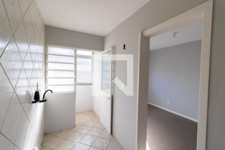 Cozinha e Área de Serviço de apartamento para alugar com 2 quartos, 56m² em Vila Nova, Porto Alegre