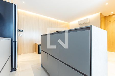 Cozinha de apartamento para alugar com 2 quartos, 55m² em Vila Uberabinha, São Paulo