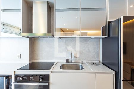 Cozinha de apartamento para alugar com 2 quartos, 55m² em Vila Uberabinha, São Paulo