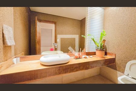 Lavabo de casa de condomínio à venda com 4 quartos, 400m² em Nacional, Belo Horizonte