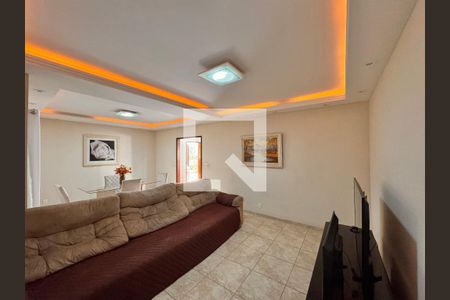 Sala de casa de condomínio à venda com 4 quartos, 400m² em Vargem Grande, Rio de Janeiro