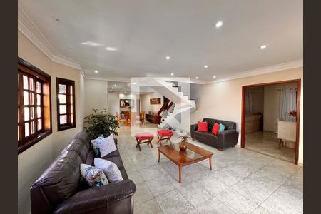 Sala de casa de condomínio à venda com 4 quartos, 400m² em Vargem Grande, Rio de Janeiro