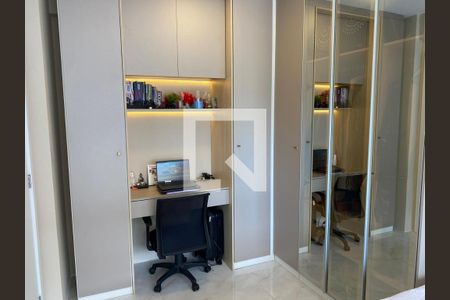 Quarto 1 de apartamento para alugar com 3 quartos, 72m² em Jardim do Salso, Porto Alegre