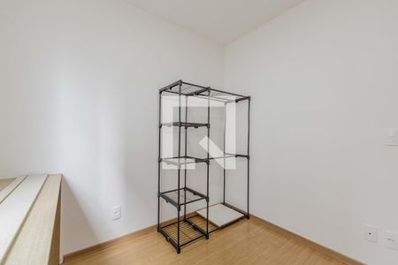 Quarto de apartamento para alugar com 2 quartos, 45m² em Santa Fe, Porto Alegre