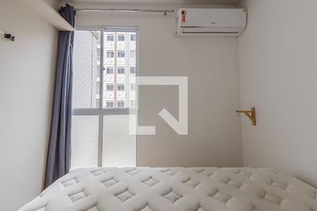 Quarto 2 de apartamento para alugar com 2 quartos, 45m² em Santa Fe, Porto Alegre