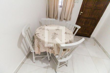 Sala de apartamento para alugar com 2 quartos, 56m² em Conjunto Residencial José Bonifácio, São Paulo