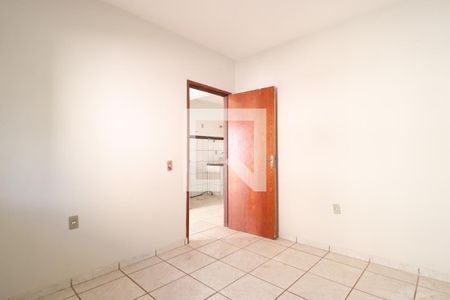 Quarto 1 de apartamento para alugar com 2 quartos, 47m² em Patrimônio, Uberlândia
