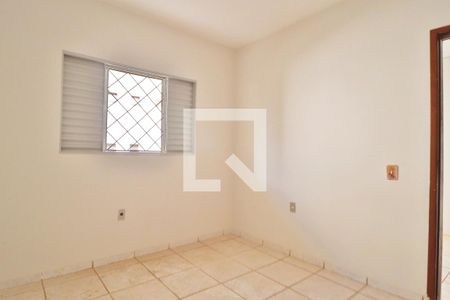 Quarto 1 de apartamento para alugar com 2 quartos, 47m² em Patrimônio, Uberlândia