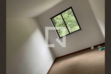 Quarto de apartamento para alugar com 2 quartos, 70m² em Vila Sao Luis, Petrópolis