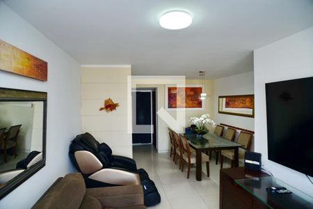 Sala de apartamento para alugar com 3 quartos, 110m² em Barra da Tijuca, Rio de Janeiro