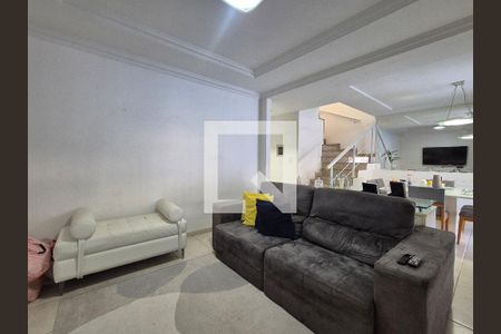 Casa de Condomínio para alugar com 3 quartos, 220m² em Vargem Pequena, Rio de Janeiro