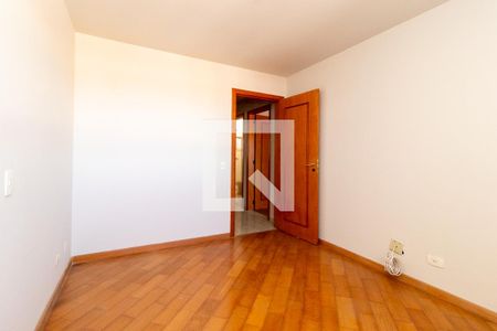 Quarto 1 de casa à venda com 3 quartos, 216m² em Guabirotuba, Curitiba