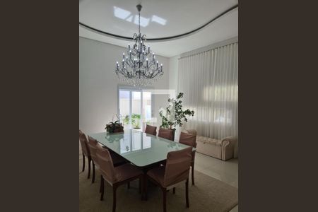 Casa à venda com 4 quartos, 272m² em Swiss Park, Campinas