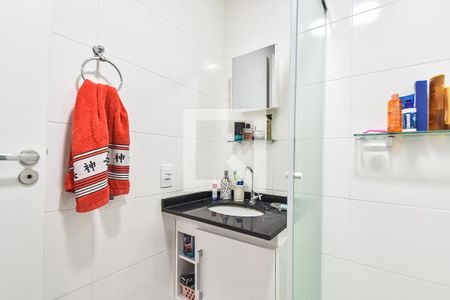 Banheiro de apartamento à venda com 1 quarto, 28m² em Vila Dom Pedro I, São Paulo